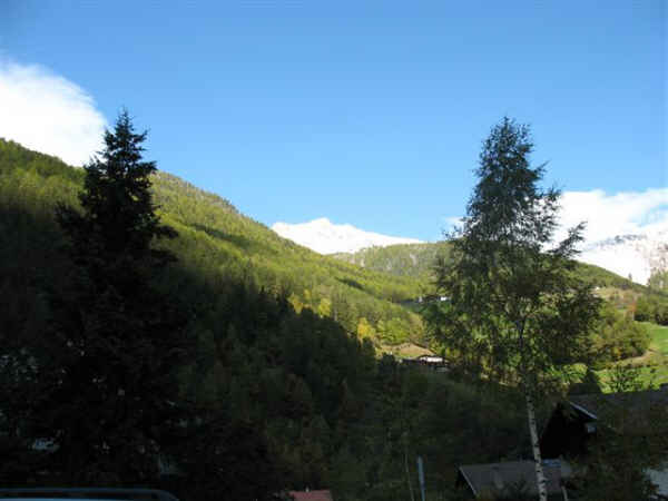 18_Blick_auf_die_Berge_vom_Hotel